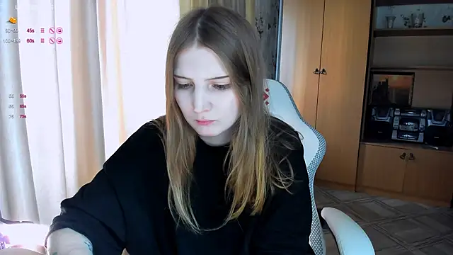 Snapshot of princessaalicc chatting on 10.22.25 princessaalicc online show from 10.22.25