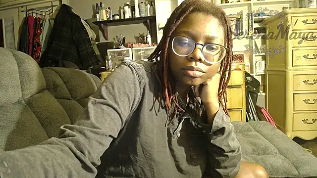 Snapshot of serena_maya chatting on 01.20.25 serena maya online show from 01.20.25