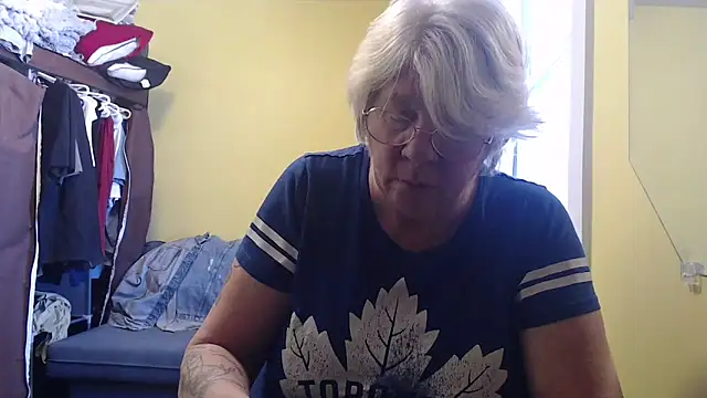 canadiancougar1965 online show from 02.01.26