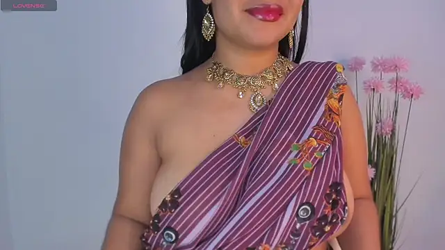 shara queen1 online show from 11.13.25