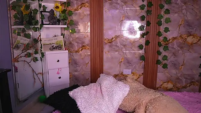 zoey-fox online show from 04.20.26