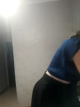 Snapshot of VselenaSun402 chatting on 03.07.25 VselenaSun402 online show from 03.07.25