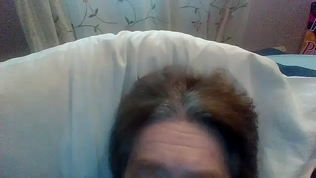 Snapshot of frankie7inch chatting on 05.21.26 frankie7inch online show from 05.21.26