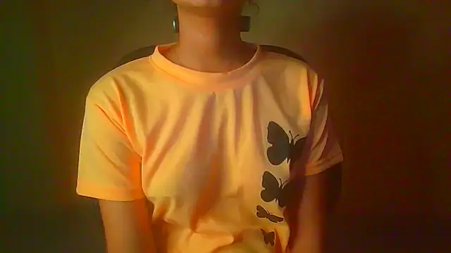 Snapshot of Chandani-Love chatting on 04.25.26 Chandani-Love online show from 04.25.26