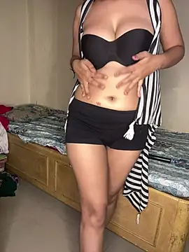 its Lailaa online show from 03.18.25