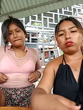 Snapshot of Karol-kamila19 chatting on 12.02.24 Karol-kamila19 online show from 12.02.24