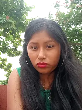 Snapshot of Karol-kamila19 chatting on 12.02.24 Karol-kamila19 online show from 12.02.24