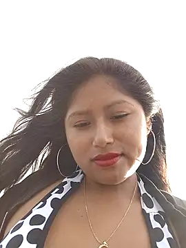 Snapshot of Karol-kamila19 chatting on 12.20.24 Karol-kamila19 online show from 12.20.24