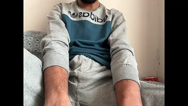 Snapshot of meatycronn chatting on 11.28.25 meatycronn online show from 11.28.25