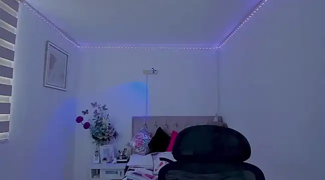 linda zaam83866 online show from 03.19.25