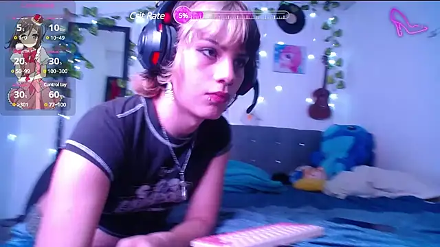 Caitlynwheler online show from 03.10.25