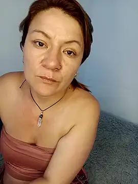 Snapshot of Skylar-Vox- chatting on 02.22.25 Skylar-Vox- online show from 02.22.25