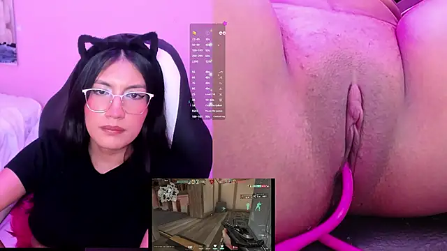 Snapshot of MiaVoss chatting on 01.28.25 MiaVoss online show from 01.28.25