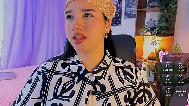 emilyrouxe online show from 10.13.25