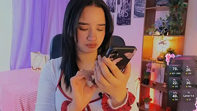 emilyrouxe online show from 10.17.25