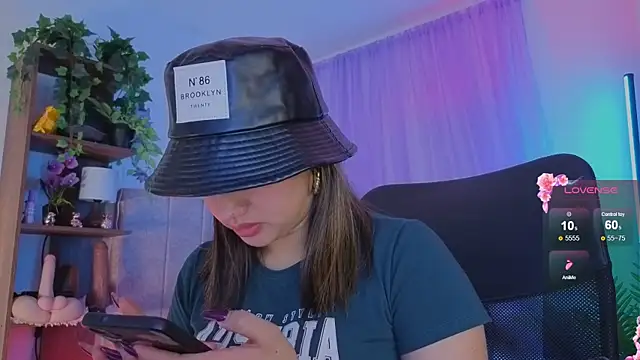 emilyrouxe online show from 11.28.25