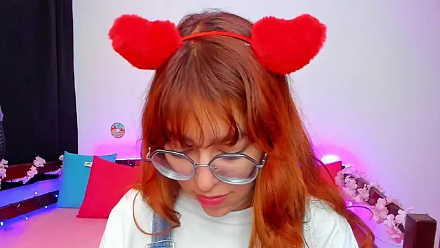  Moon Johnson online show from 09.20.25