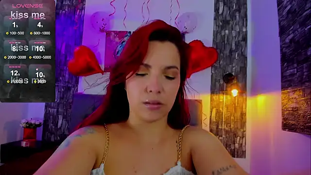 Snapshot of tatiana_sc chatting on 02.10.25 tatiana sc online show from 02.10.25