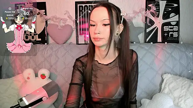 KittiMissi online show from 02.08.26