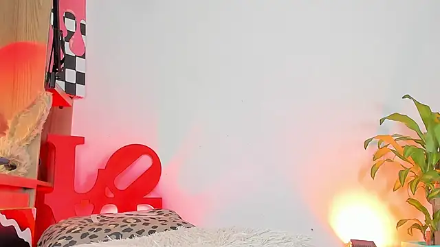 Snapshot of adelarangel chatting on 11.19.25 adelarangel online show from 11.19.25