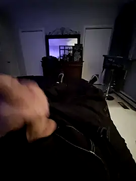 CrookedMisterniceguy online show from 04.12.26