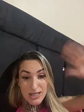 Snapshot of hotskinny1 chatting on 03.03.25 hotskinny1 online show from 03.03.25