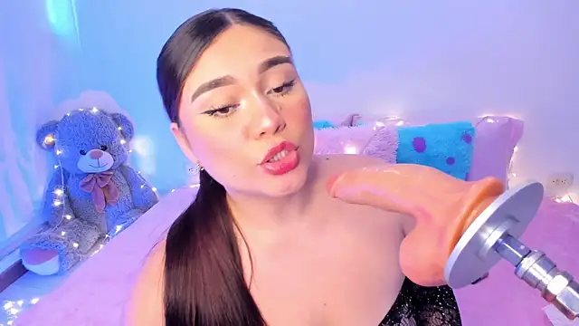 Snapshot of Isa_belaa chatting on 02.19.25 Isa belaa online show from 02.19.25