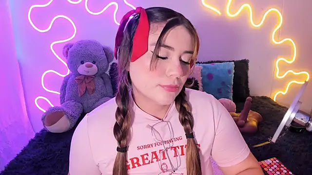 Snapshot of Isa_belaa chatting on 11.11.25 Isa belaa online show from 11.11.25