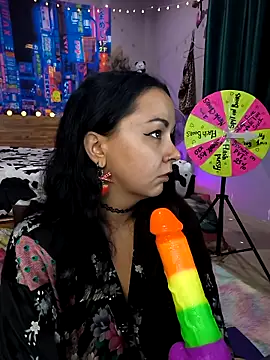 kellycakemeow online show from 10.21.25