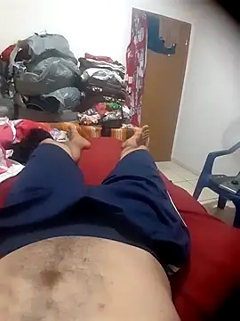 Snapshot of alexandre12115 chatting on 02.04.25 alexandre12115 online show from 02.04.25