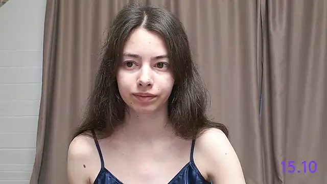 Snapshot of sweet_sweet_angel chatting on 10.15.25 sweet sweet angel online show from 10.15.25