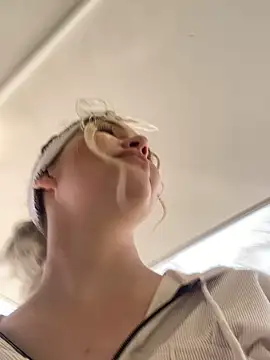 KikiWatson online show from 03.13.25