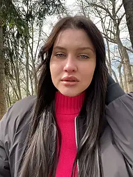 KikiWatson online show from 03.20.25