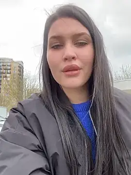 KikiWatson online show from 03.22.25