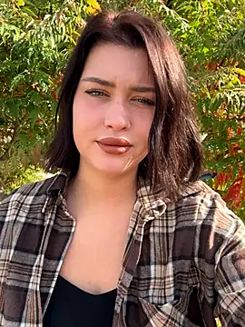 KikiWatson online show from 09.18.25