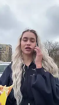 KikiWatson online show from 03.21.26