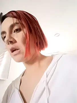 Snapshot of your_red_rose_ chatting on 01.19.25 your red rose online show from 01.19.25