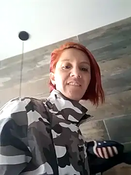 Snapshot of your_red_rose_ chatting on 02.09.25 your red rose online show from 02.09.25