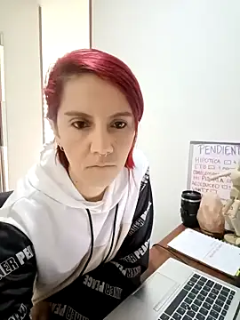 Snapshot of your_red_rose_ chatting on 03.21.25 your red rose online show from 03.21.25