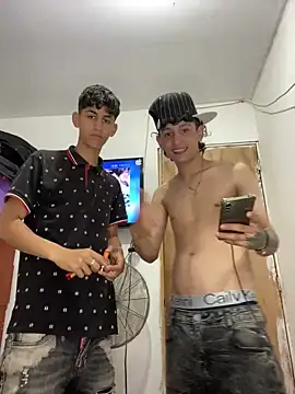 LatinBoysxxx online show from 01.21.25