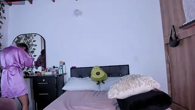 medussa13  online show from 04.11.26