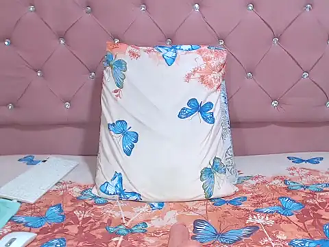 sharonbrown28 online show from 09.24.25