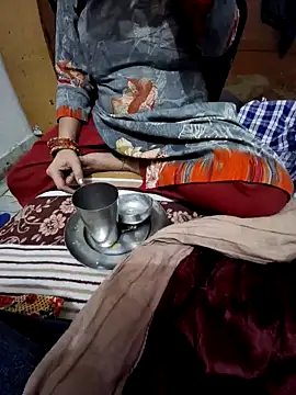 menakshiiikaur online show from 12.15.24