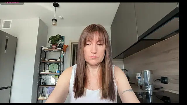 Snapshot of jainesummer chatting on 05.05.26 jainesummer online show from 05.05.26