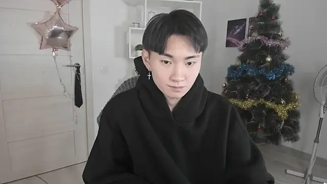 Miram Yu online show from 01.05.25