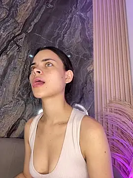 HannaRhodes online show from 09.18.25