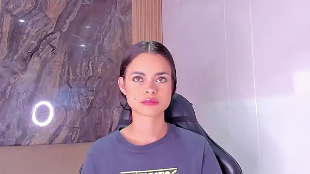 HannaRhodes online show from 09.24.25