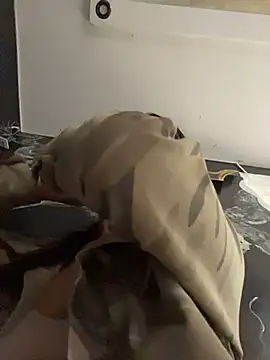 HannaRhodes online show from 10.17.25