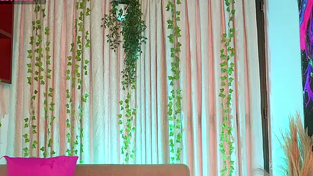 HannaRhodes online show from 02.20.26