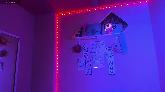 Snapshot of MadelineBenet chatting on 02.12.25 MadelineBenet online show from 02.12.25